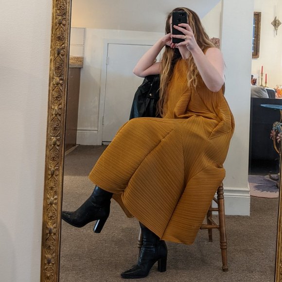 Mustard Midi Dress - Picture 9 of 9